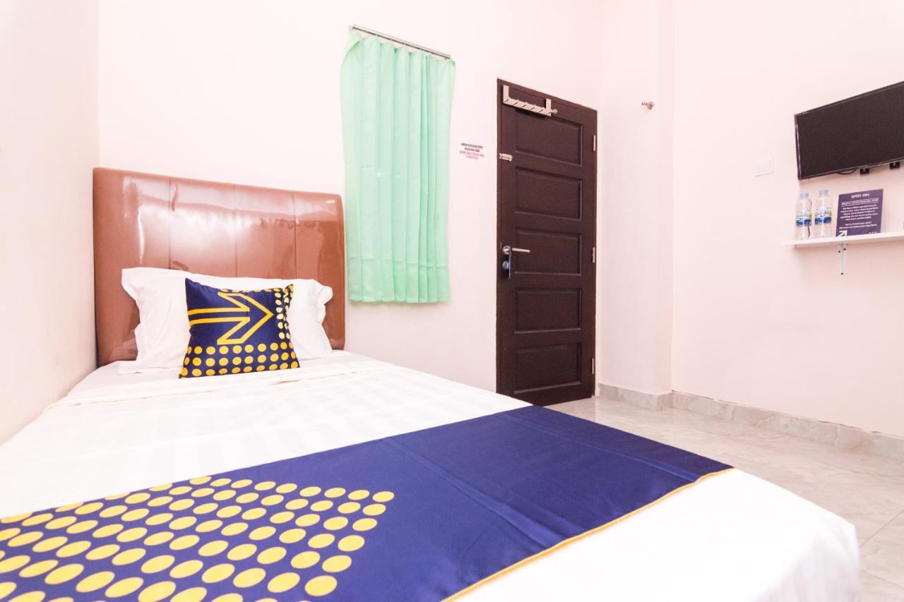 Oyo 1917 Mamora Homestay Batam Extérieur photo