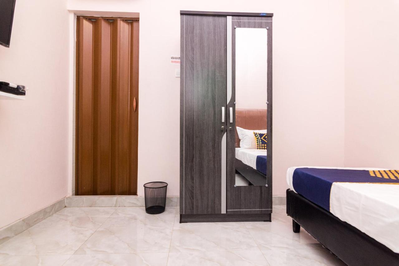 Oyo 1917 Mamora Homestay Batam Extérieur photo